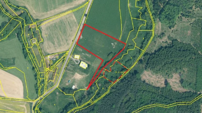 KVĚTOV (Hamr) - pozemek na RD na polosamotě