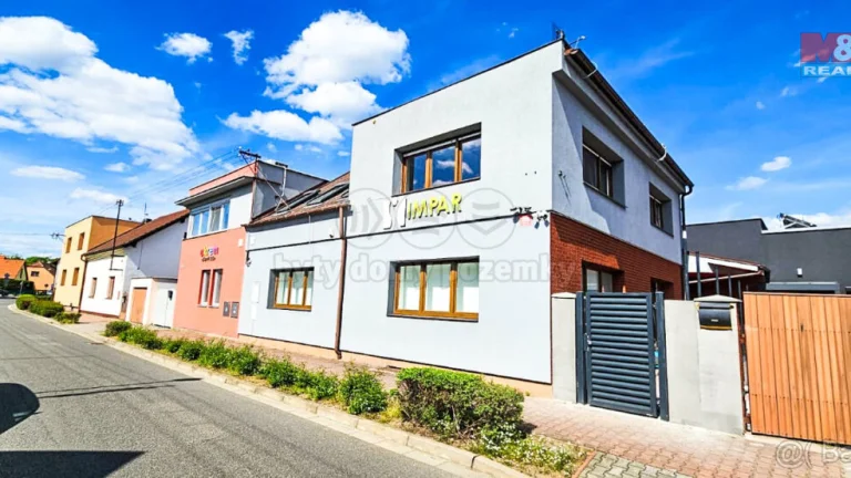 Pronájem rodinného domu, 181 m², Pardubice, ul. Hradčanská