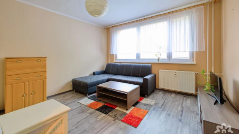 Pronájem bytu 1+1, 32 m², Uherské Hradiště - Sadová