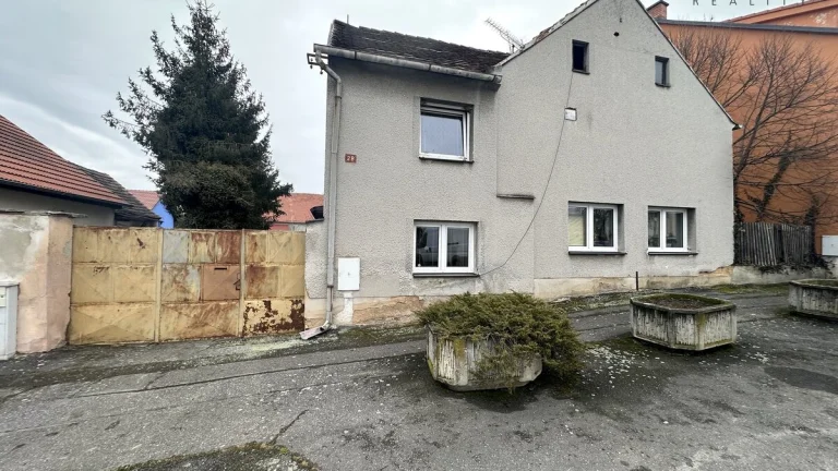 Prodej zemědělská usedlost, 131 m2 - Holýšov, ev.č. xIGD023