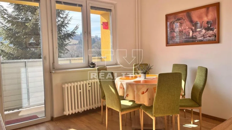 REZERVOVANÉ Na predaj 3-izbový byt 70,39m2 Nižná +...