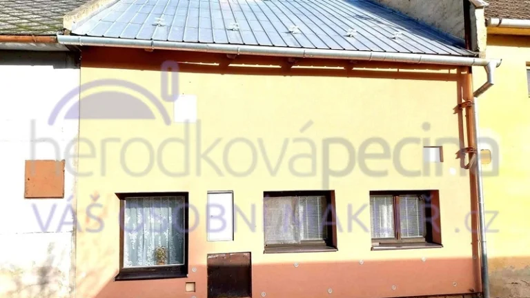 Prodej rodinného domu 2+1 s menší zahradou o celkové výměře