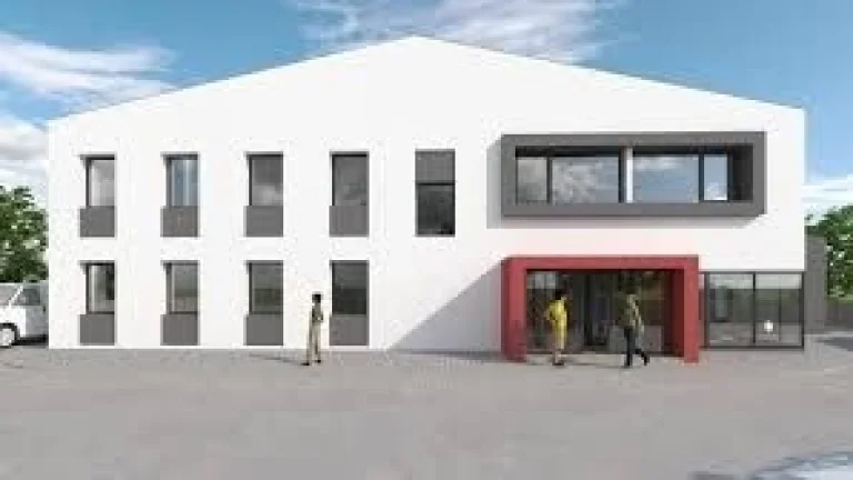 Ponúkam priestory pre montované haly.