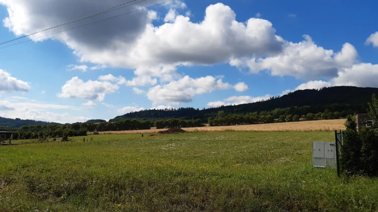 Stavební pozemek Hošťálkovy