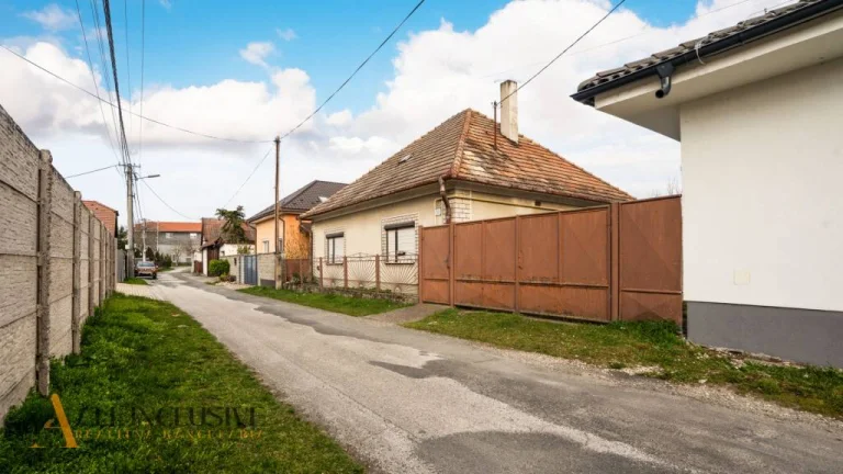 ALL INCLUSIVE | NA PREDAJ 3-IZBOVÝ RODINNÝ DOM NA 870M2 POZE