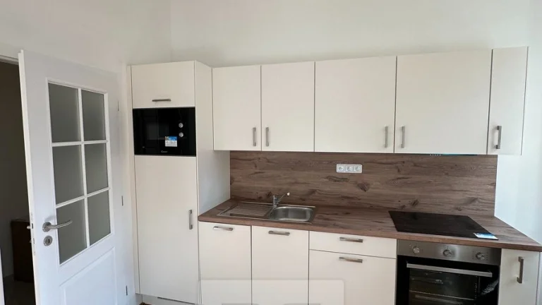 Pronájem byty 1+1, 28 m2 - Broumov, ev.č. N07707