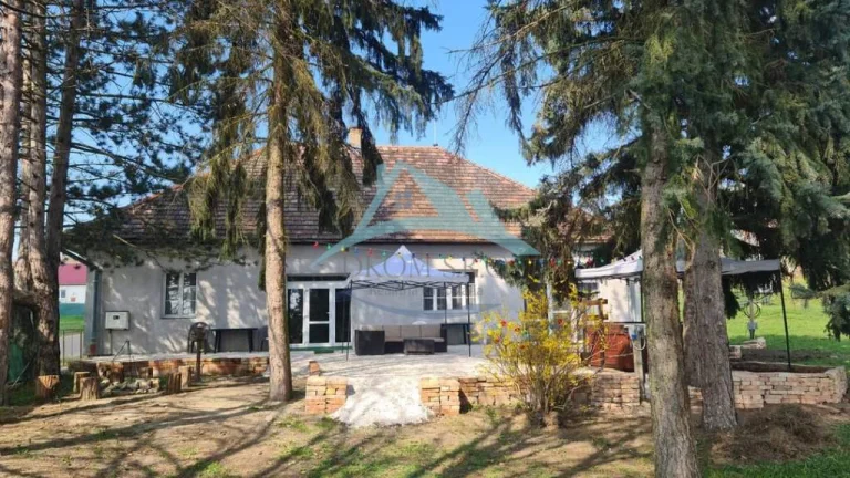 Nehnuteľnosť v tichom, udržiavanom prostredí s podnikatelsky