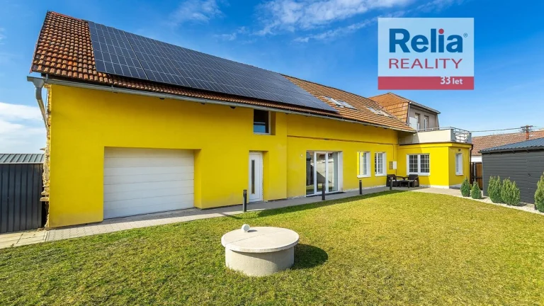 Prostorný dům s velkým potenciálem, 249 m2 - Polní Chrčice