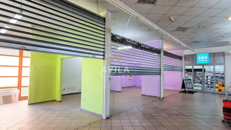 PRENÁJOM: OBCH. PRIESTOR V OBCHODNOM CENTRE NA SÍDLISKU_NOVÉ