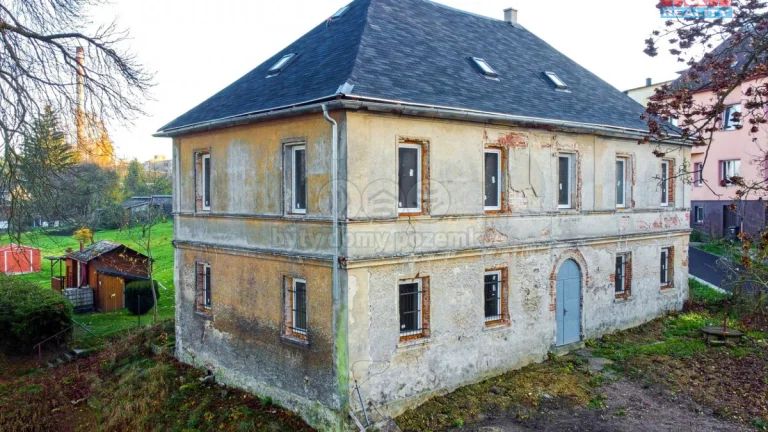 Prodej rodinného domu, 340 m², Plesná, ul. Farní