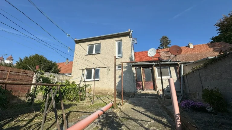 Na predaj novostavba 4i RD v obci Veľké Leváre..