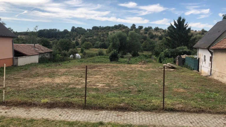 Stavebný pozemok obec Čifare