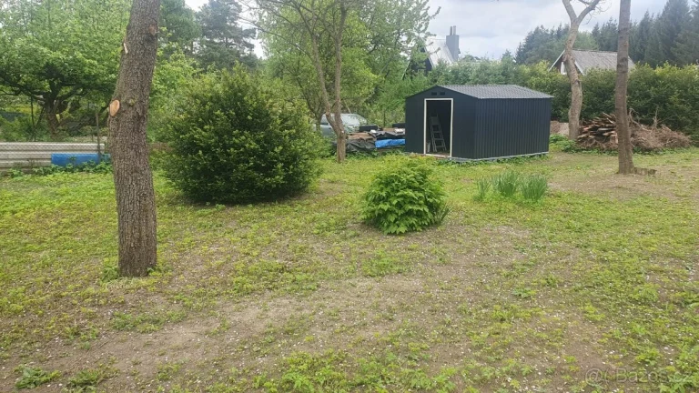 Prodám 350m2 v chatařské oblasti, Hosov u Jihlavy