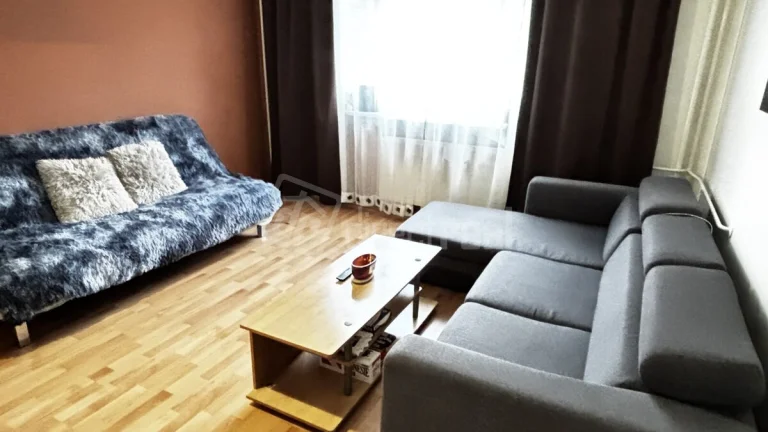 Kompletne zariadený 1-izbový byt s veľkou lodžiou