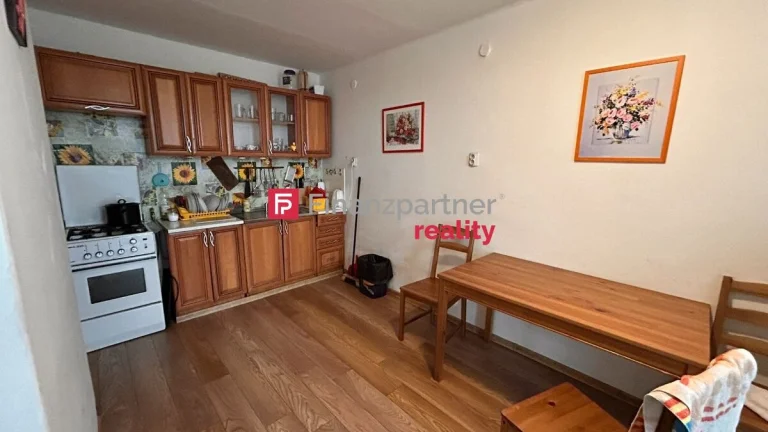 NA PREDAJ - 3 izbový byt v centre Dunajskej Stredy (F011-113