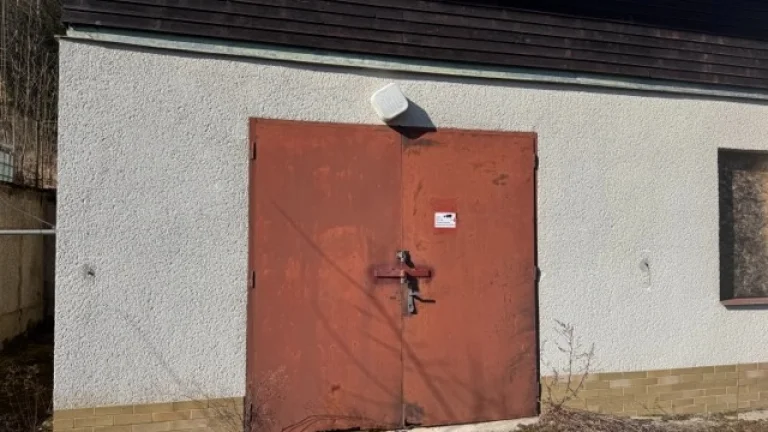 Pronajmu dlouhodobě garáž 7x3 m Stříbrná/Kraslice