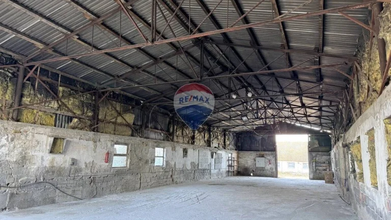 Hala na prenájom Mostová okres Galanta 330m2