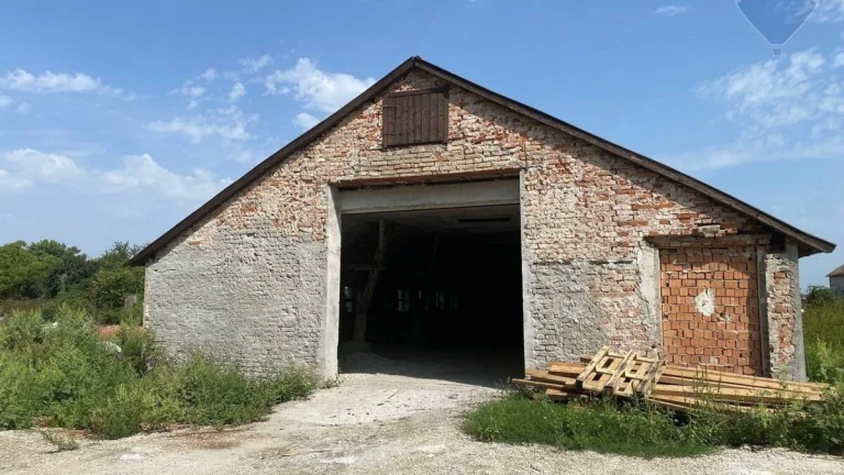 Hala na prenájom Mostová okres Galanta 320 m2