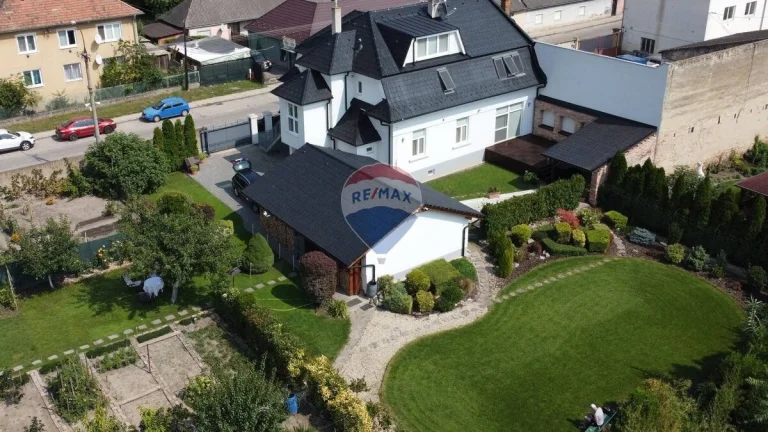 Na predaj krásna vila po kompletnej rekonštrukcii Sládkovičo