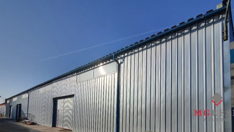 Prenájom skladových priestorov 320 m2 v Rači