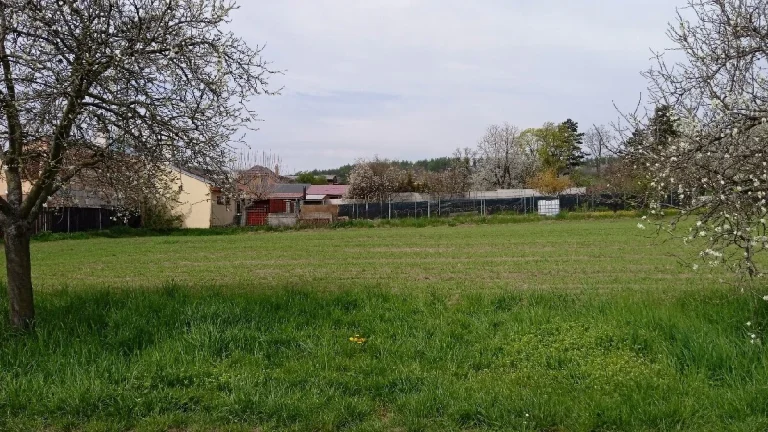 pozemek střižov