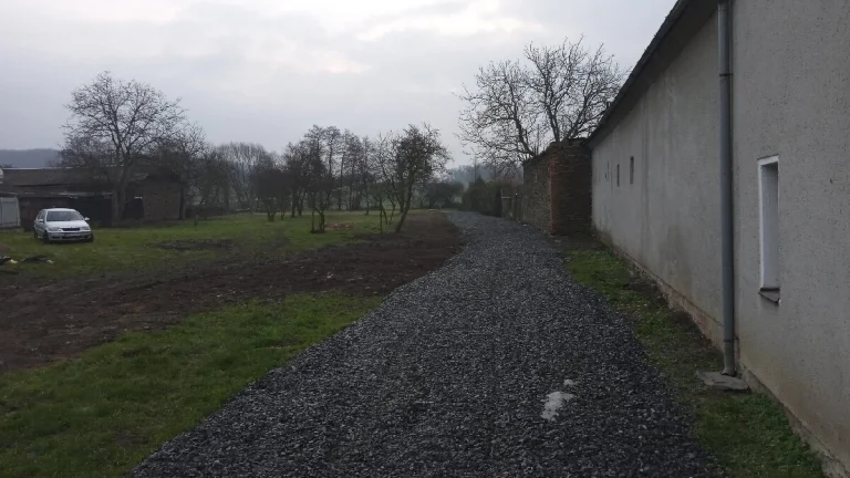 pozemek zahrada
