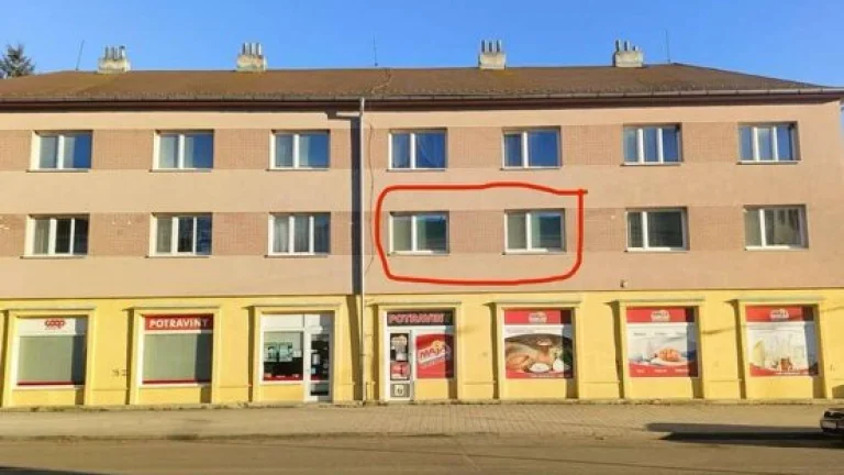 Na predaj 2 izbový byt v centre mesta , Medzilaborce