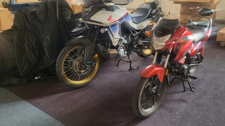 Pronájem temperované garáže -místa pro motocykl.