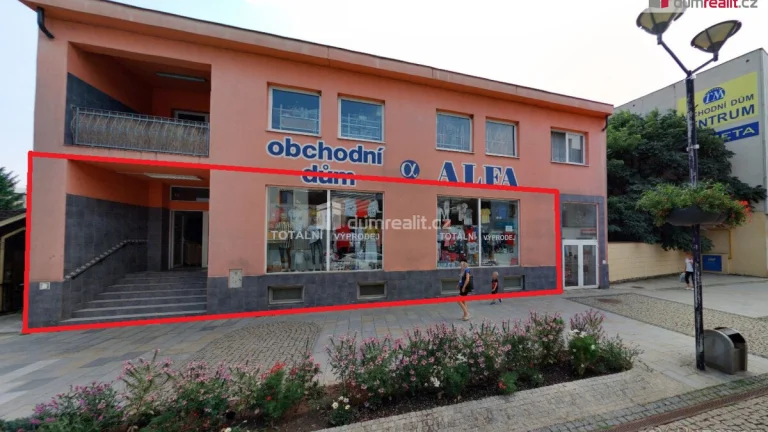 Komerční prostor - prodejna 150m2, centrum, Hodonín