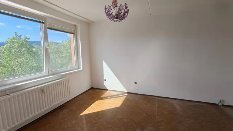 Pronájem bytu 3+1, 69 m² – SNP, Vimperk II