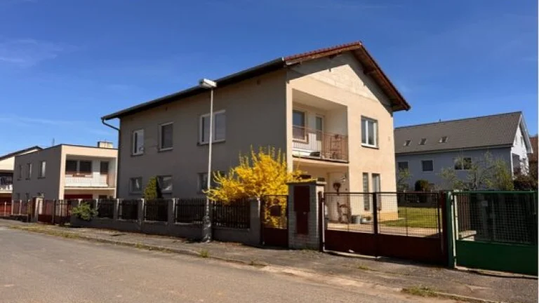Prodej, rodinný dům 5+1, 585 m2, Liběšice
