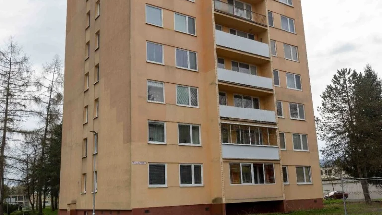 Na predaj 3 izbový byt s loggiou v Humennom
