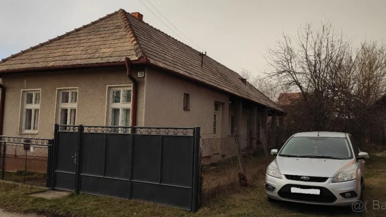 Predáme 3iz dom v Nových Sadoch na 16,3a pozemku