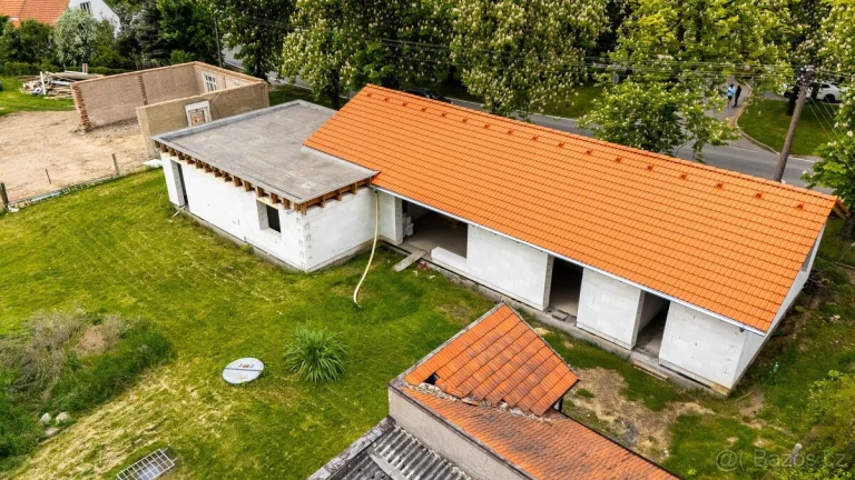 Prodej - domu Hostomice okr. Beroun, ev.č. PL100/66