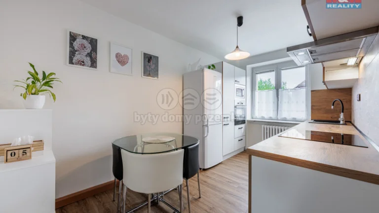 Prodej bytu 2+1, 57 m², Karlovy Vary, ul. Lipová