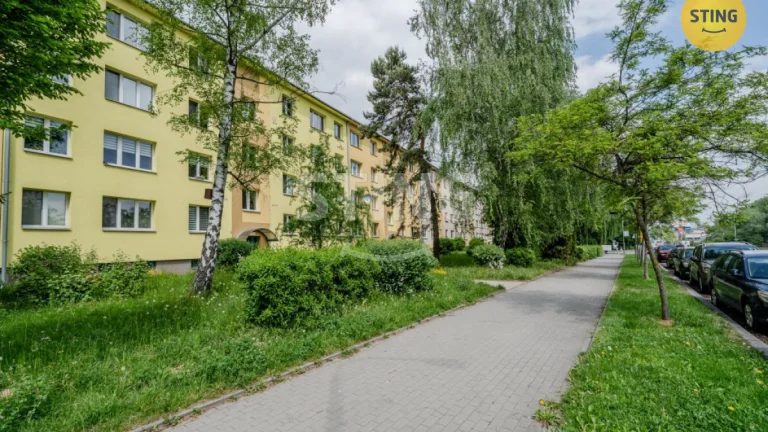 Prodej výjimečného bytu 2+1 po rekonstrukci, osobní , 132295