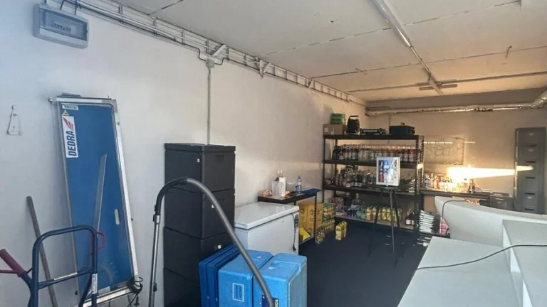 Skladovací prostory, výrobní, dílna - 29m2 - Český Těšín