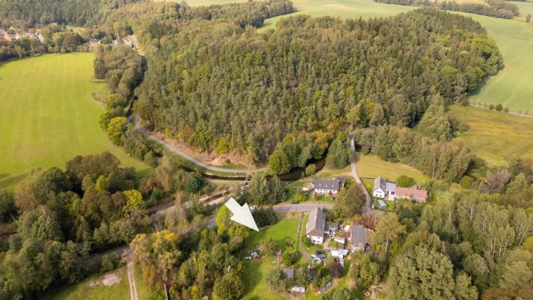 Prodej parcely 2.600,- m2 v obci Bílý Kostel nad Nisou