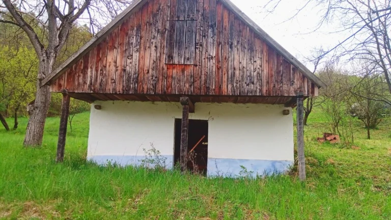 Vinařská búda, chata, pozemek