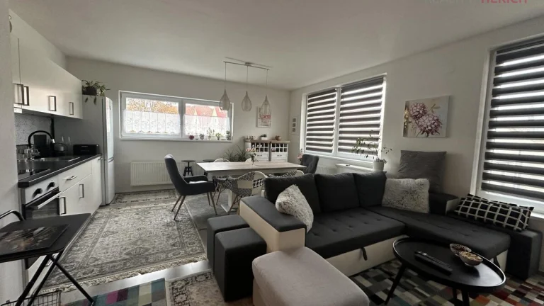 Pronájem bytu 3+kk/2B (75 m2) Žižkovo náměstí, Chomutov