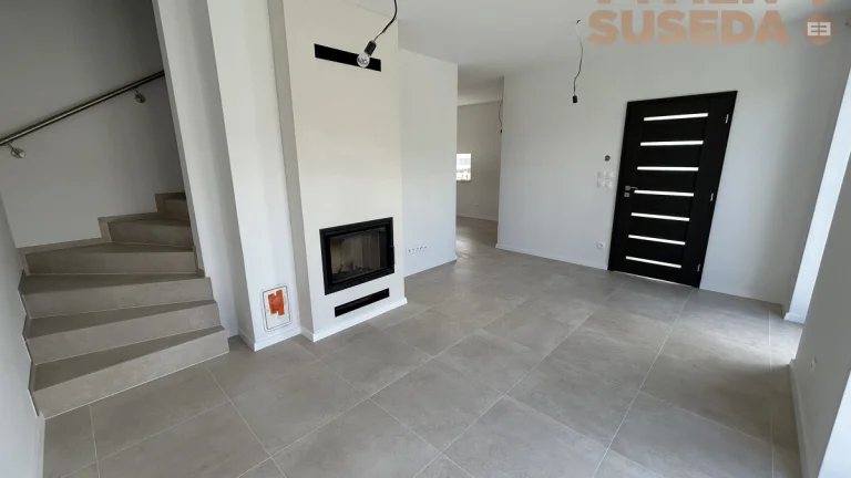 VYMEŇ SUSEDA - 3 izbový nadštandartný dom so záhradou
