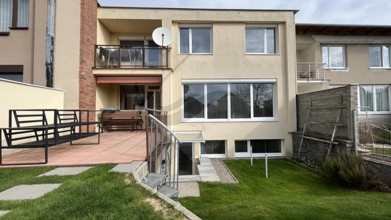 Prodej rodinného domu 280 m2, pozemek 365 m2