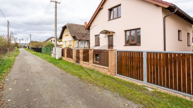 Prodej domu 4+kk, Lštění, okres Benešov