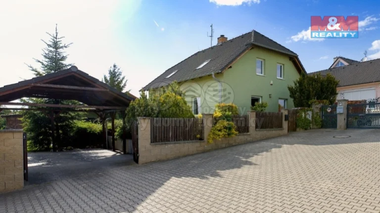 Prodej rodinného domu, 127 m², Studeněves