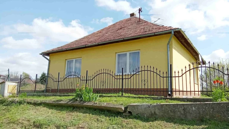 Predáme dom so záhradou v obci Dubník v okrese Nové Zámky