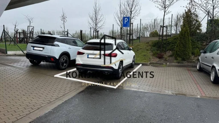 PRENÁJOM, parkovacie miesto na Borievkovej ulici, rezidencia