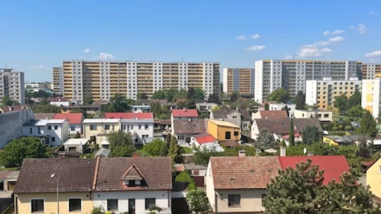 Pronájem bytu 1+kk, Brožíkova, Nový Hradec Králové, Kč/měs,