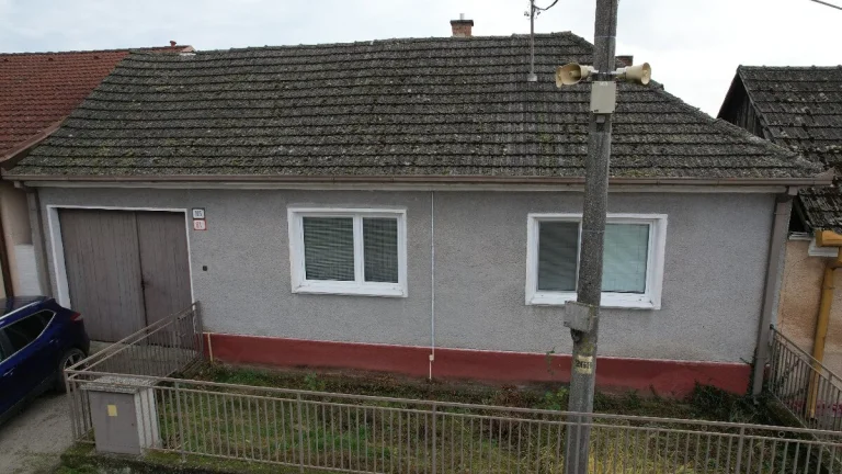 Rezervované. Na predaj ponúkame rodinný dom v Drahovciach