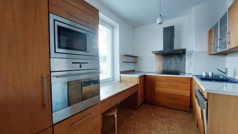 Pronájem bytu 2kk, 57m2, Praha 6, ul. Kladenská.