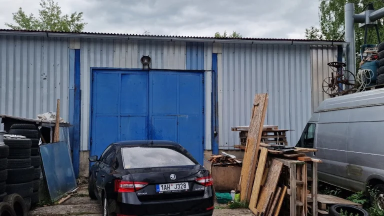 Skladová hala dílna garage